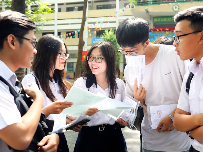 Hỗ trợ tân sinh viên nhập học